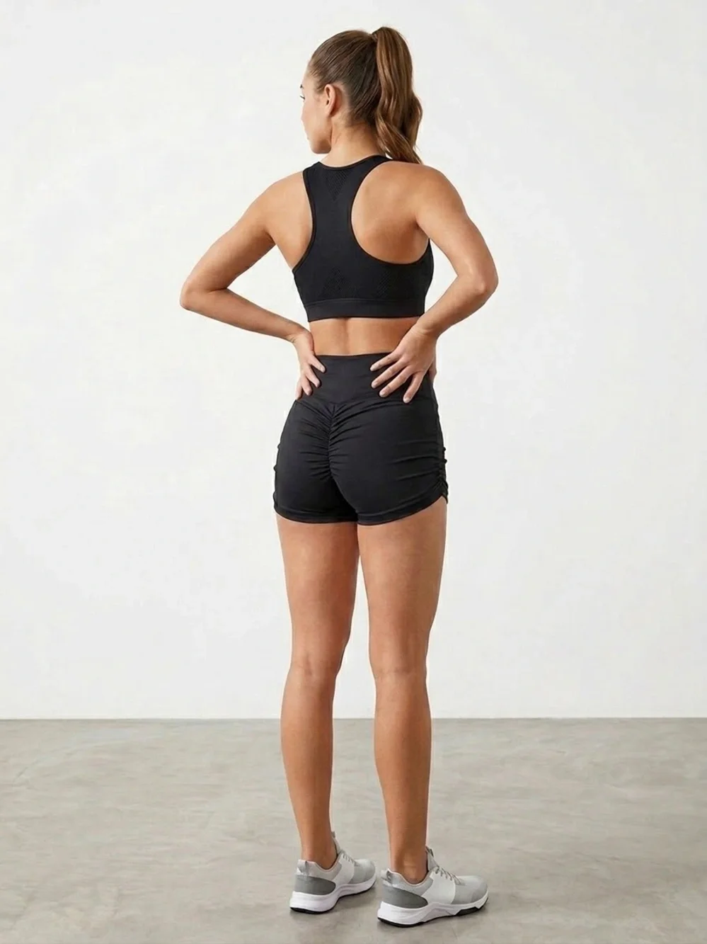 Halara Softly Zero Scrunch Shorts Size Small